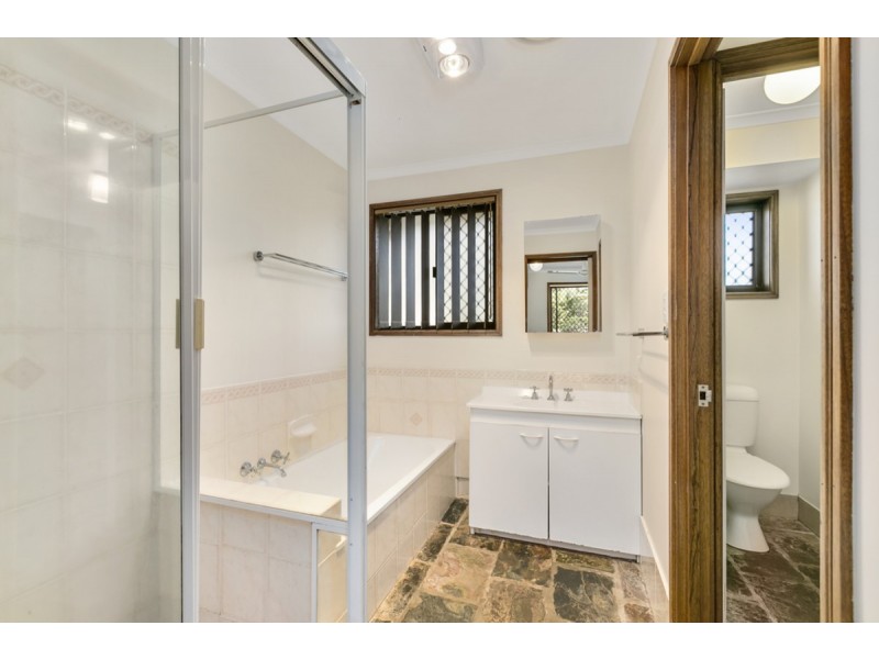 48 Yarrayne Road, Nerang QLD 4211