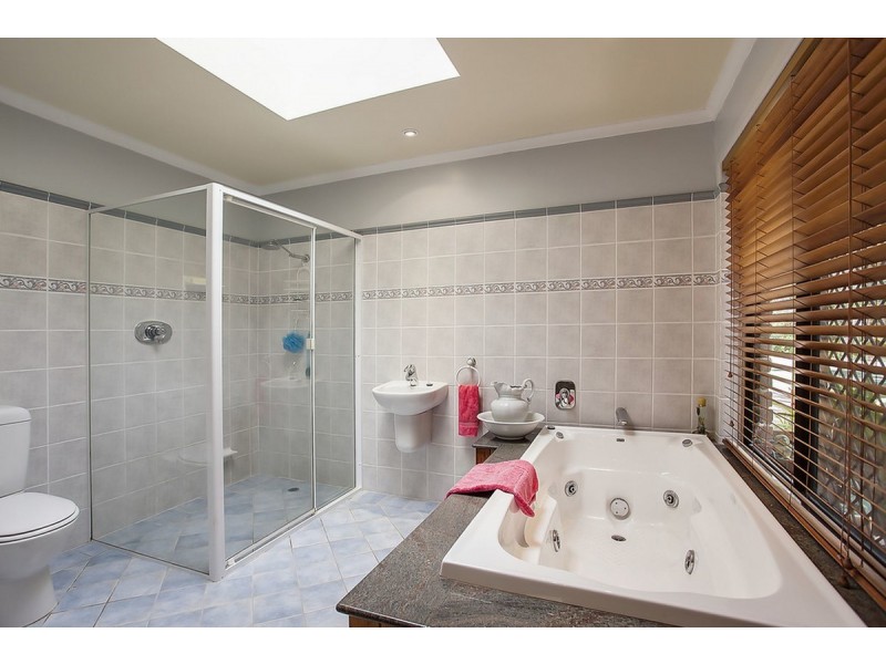 113 Clagiraba Road, Clagiraba QLD 4211