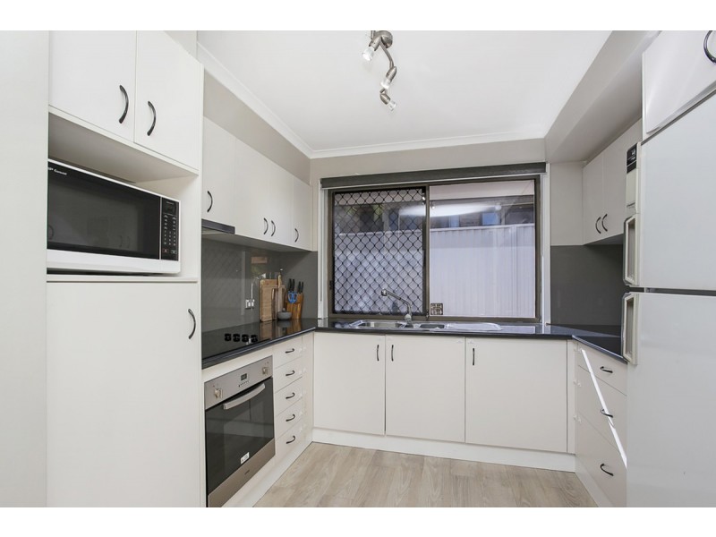 7 Bajada Place, Carrara QLD 4211