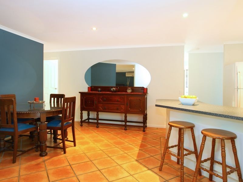 24 Richard Crescent, Highland Park QLD 4211