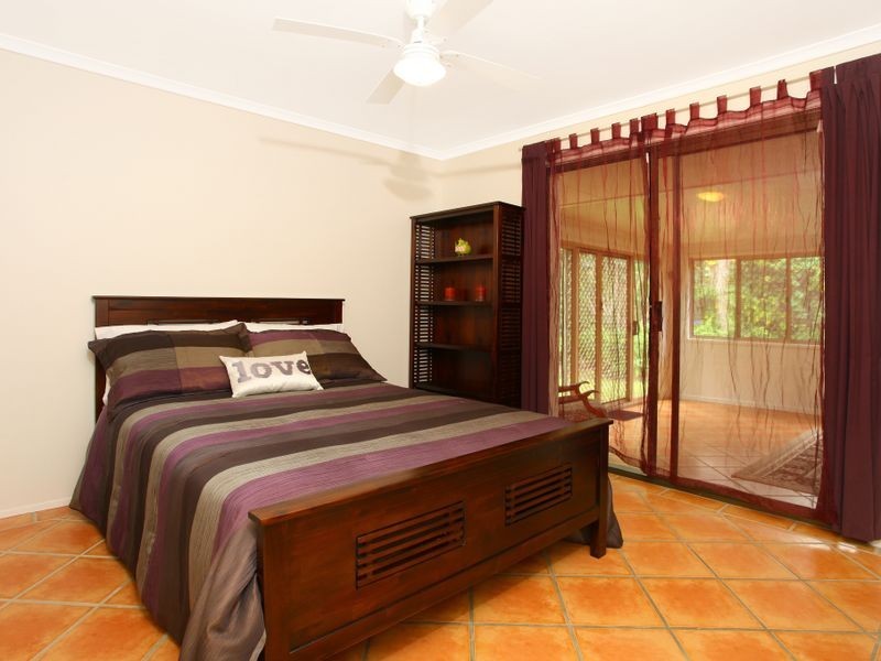 24 Richard Crescent, Highland Park QLD 4211