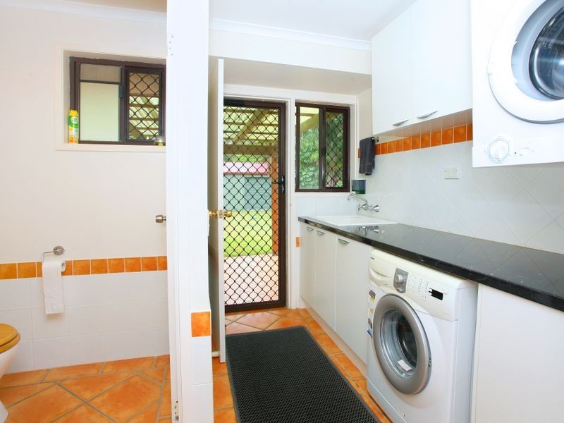 24 Richard Crescent, Highland Park QLD 4211