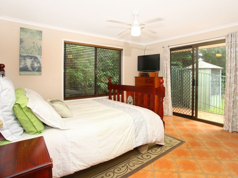 24 Richard Crescent, Highland Park QLD 4211