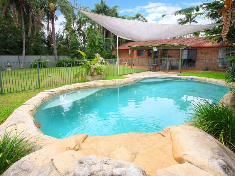 24 Richard Crescent, Highland Park QLD 4211