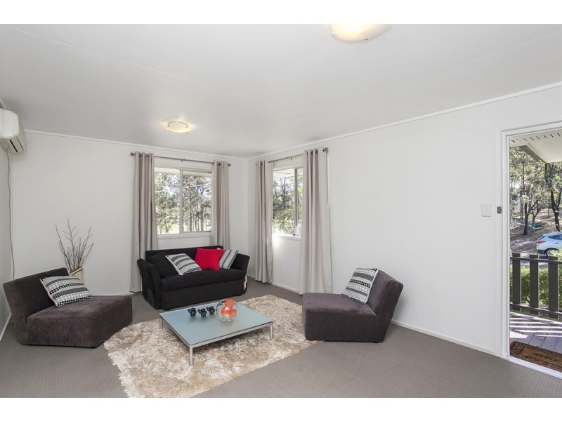 33 Lavelle Street, Nerang QLD 4211