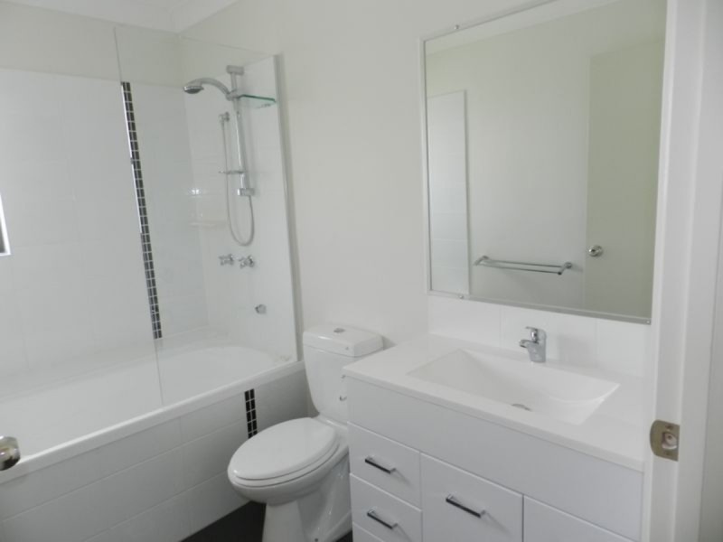 72A Nerang River Drive, Nerang QLD 4211