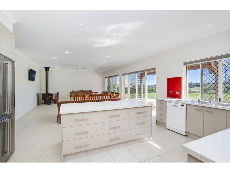 1834 Beechmont Road, Beechmont QLD 4211
