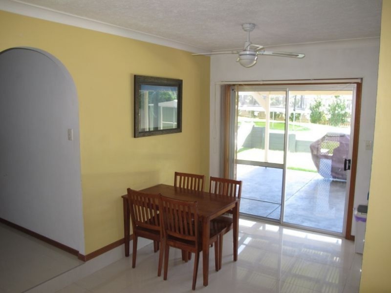 33 Pappas Way, Carrara QLD 4211