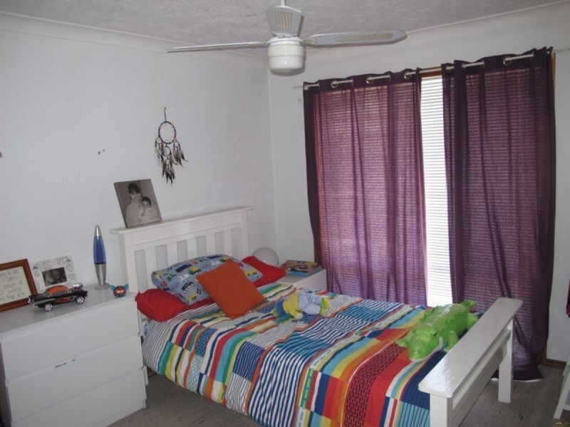 33 Pappas Way, Carrara QLD 4211