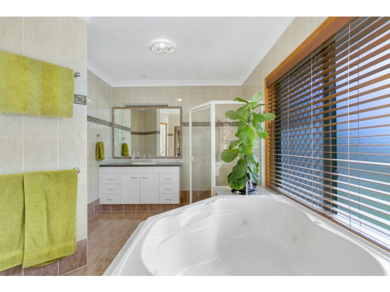 65 Lawnhill Drive, Nerang QLD 4211