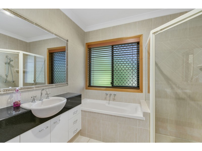 65 Lawnhill Drive, Nerang QLD 4211