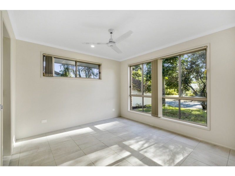 102 Teasdale Drive, Nerang QLD 4211