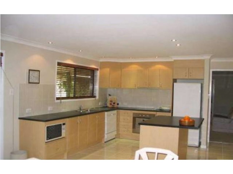 13 Valerie Street, Ashmore QLD 4214