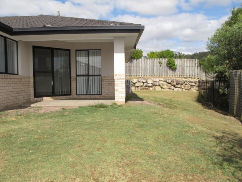 5 Whitely Circuit, Maudsland QLD 4210