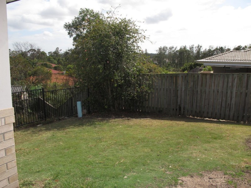 5 Whitely Circuit, Maudsland QLD 4210