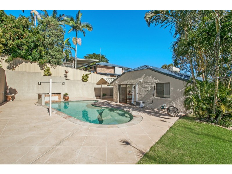 1 Ivy Street, Carrara QLD 4211