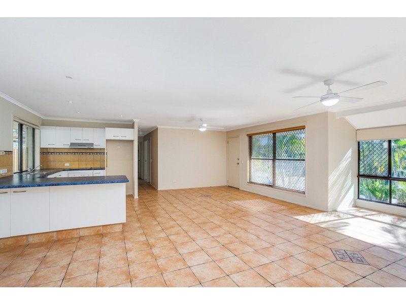 1 Ivy Street, Carrara QLD 4211
