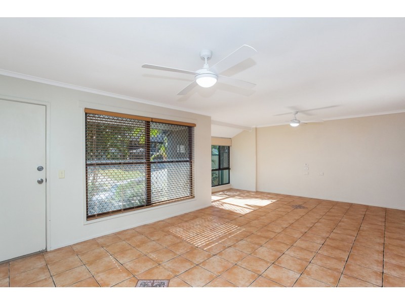 1 Ivy Street, Carrara QLD 4211