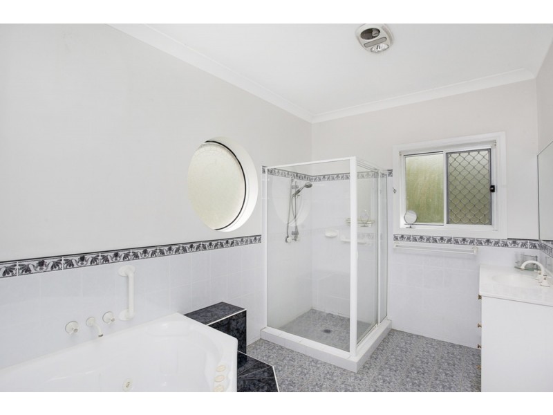 13 Lawnhill Drive, Nerang QLD 4211