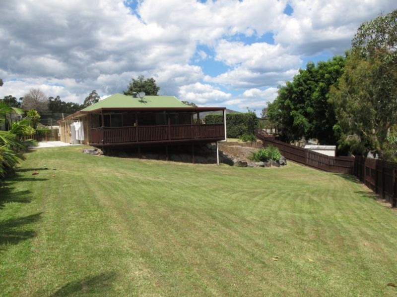 12 Stanhope Court, Worongary QLD 4213