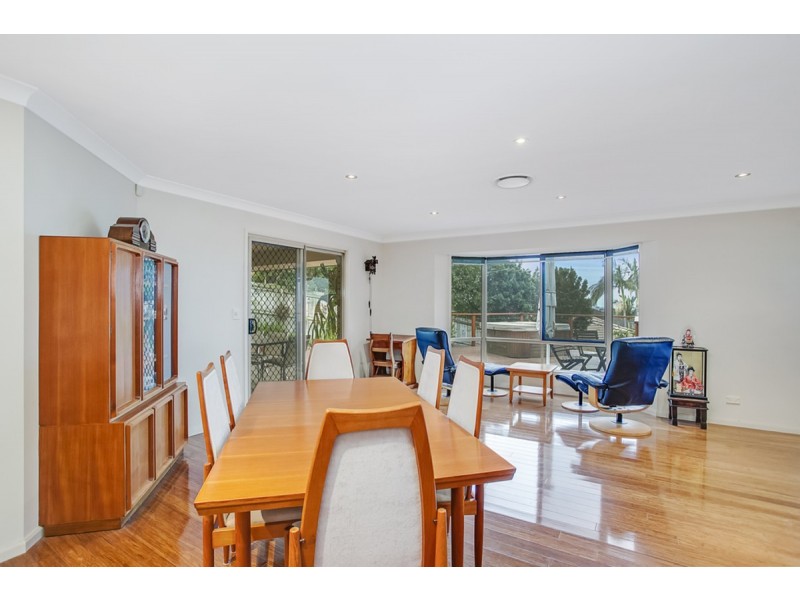 25 Piccadilly Place, Highland Park QLD 4211