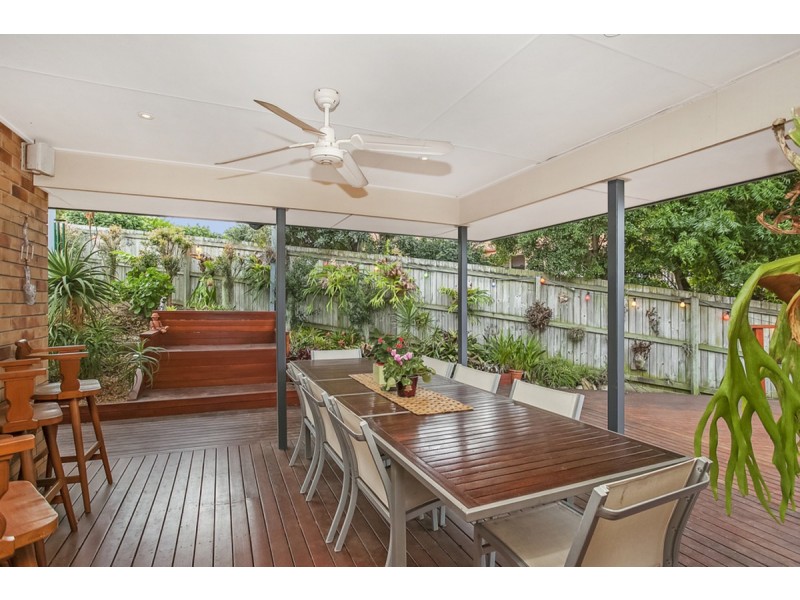 25 Piccadilly Place, Highland Park QLD 4211