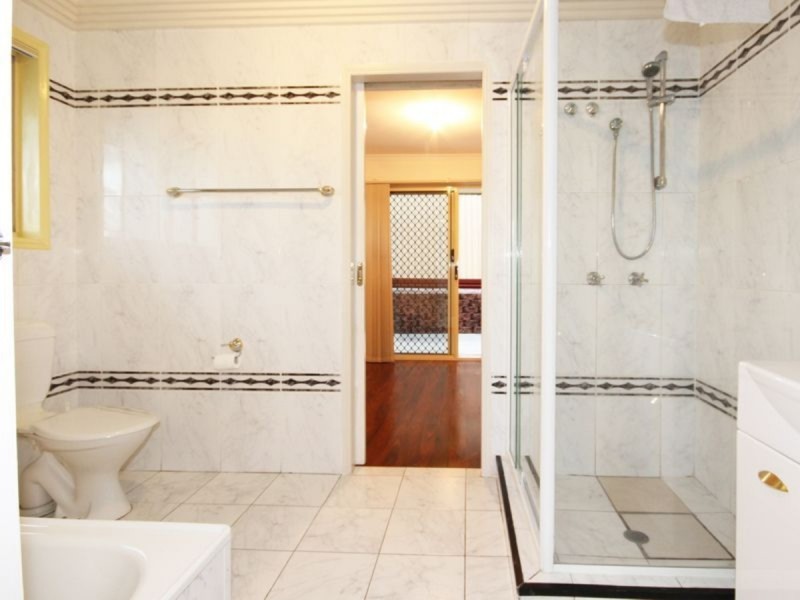 1 Aurora Crescent, Worongary QLD 4213