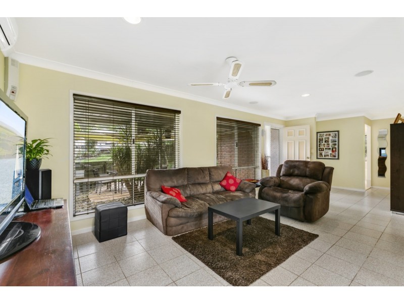 1 Sueden Court, Nerang QLD 4211