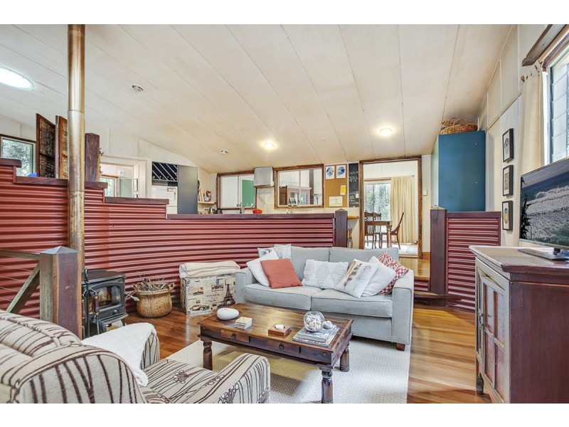 25 Gwongorella Parade, Springbrook QLD 4213