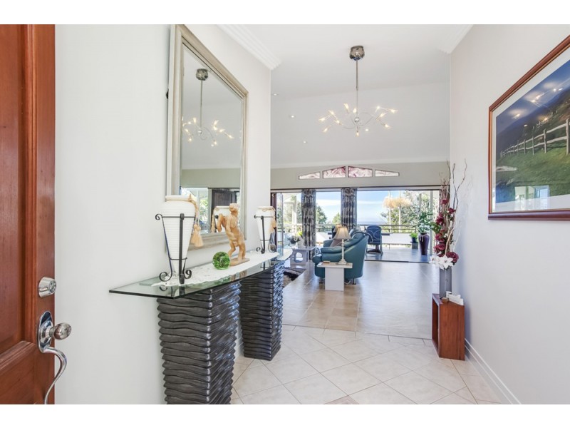 31 Loop Road, Lower Beechmont QLD 4211