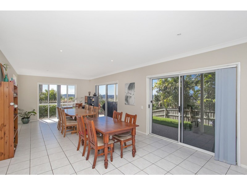 18 Moroccan Street, Highland Park QLD 4211