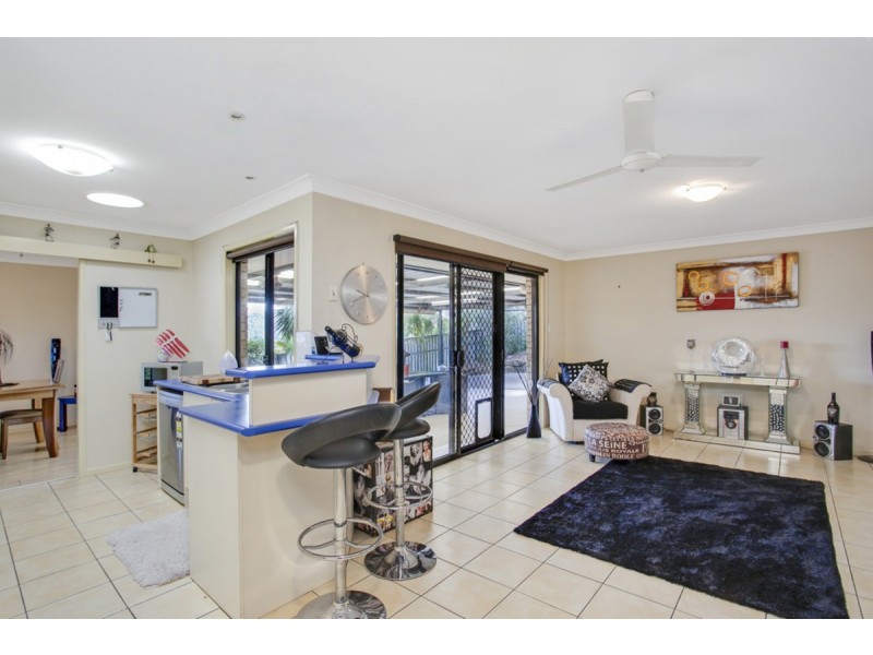 28 Maui Crescent, Oxenford QLD 4210