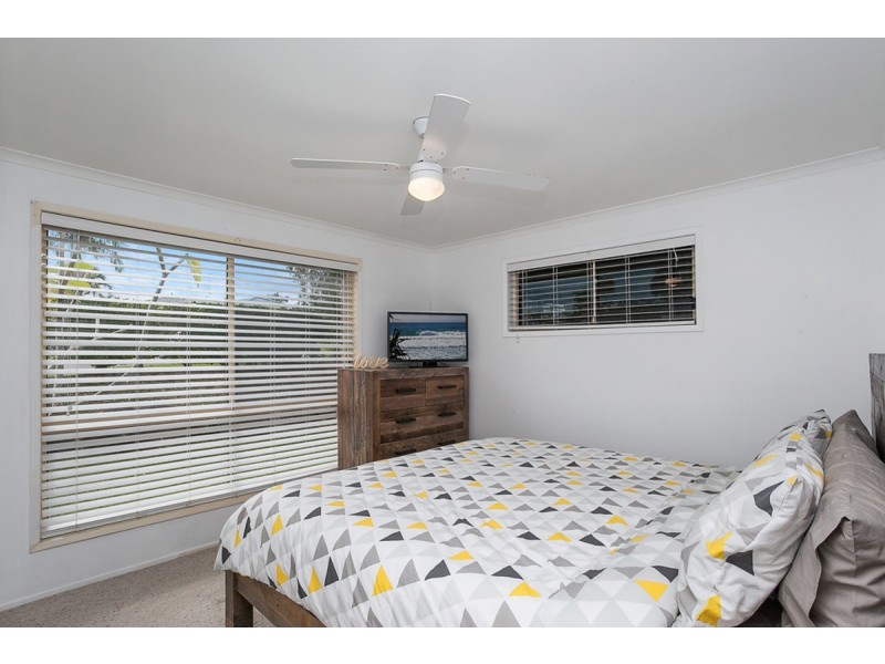 9 Issell Place, Highland Park QLD 4211