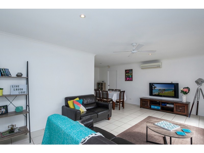9 Issell Place, Highland Park QLD 4211