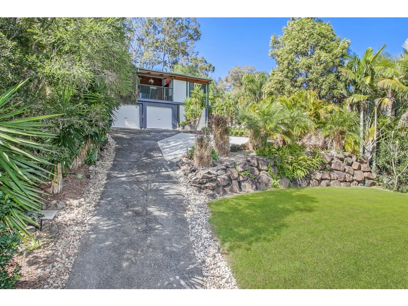 18 Stonehaven Place, Highland Park QLD 4211