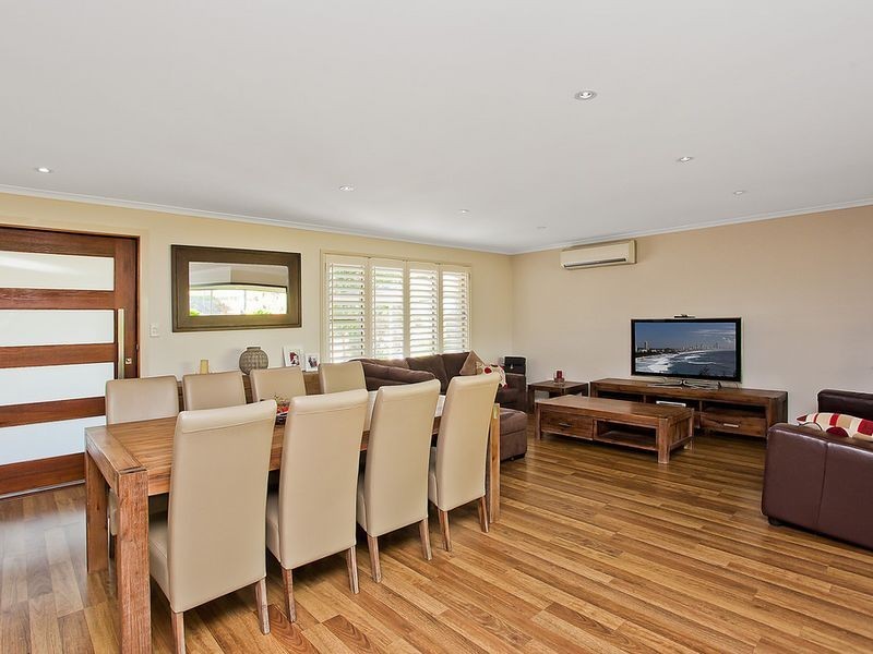 19 Cozens Way, Highland Park QLD 4211