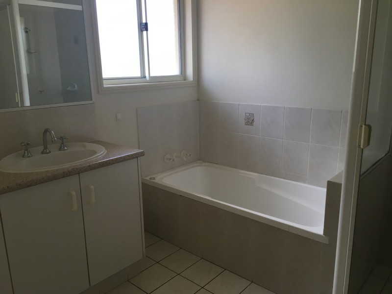 54/102 Alexander Drive, Highland Park QLD 4211