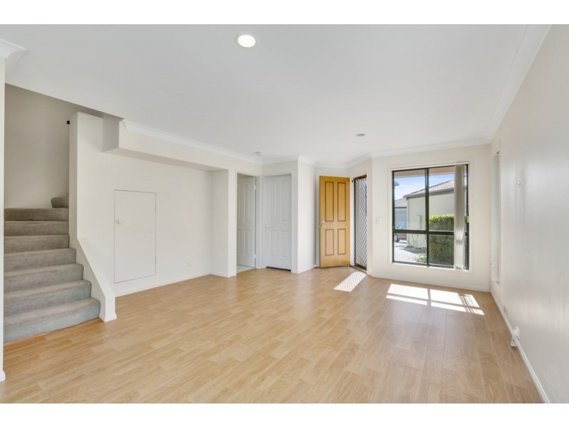 12A/64 Gilston Road, Nerang QLD 4211