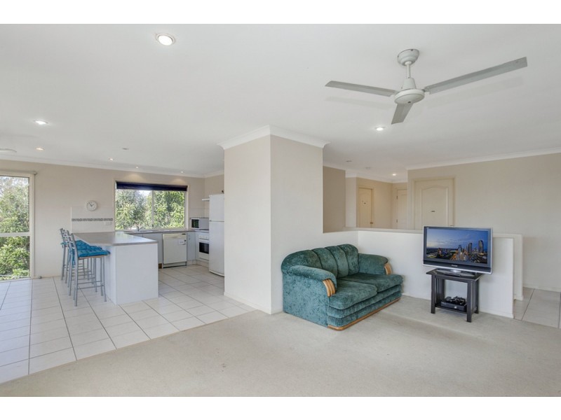 9 Tara Vista Boulevard, Highland Park QLD 4211