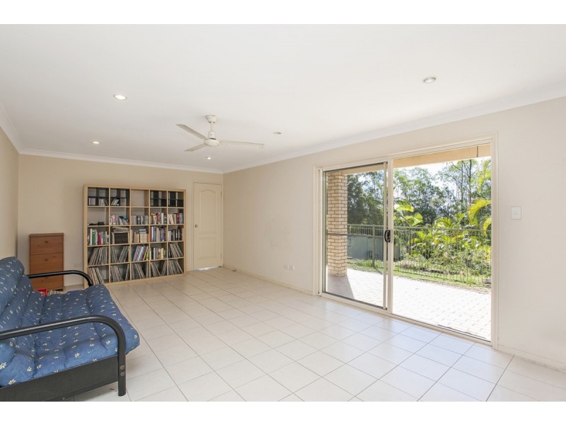 9 Tara Vista Boulevard, Highland Park QLD 4211