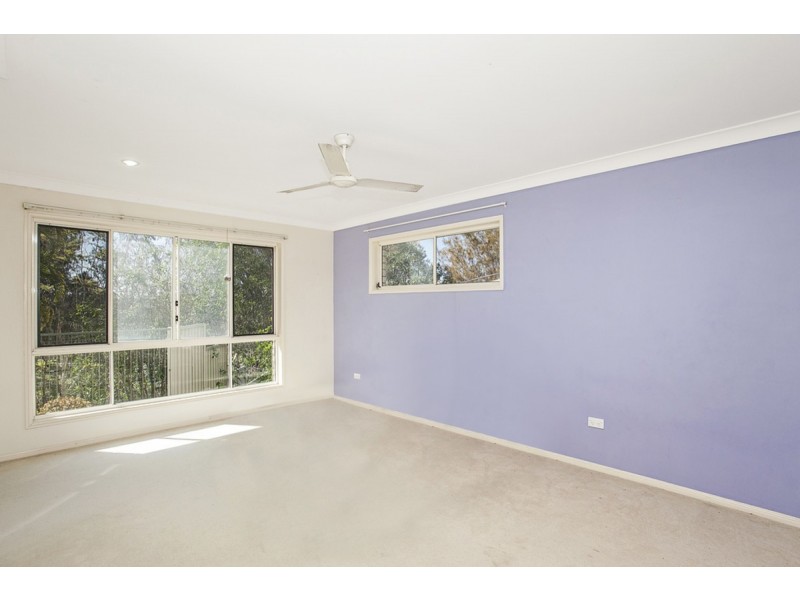 9 Tara Vista Boulevard, Highland Park QLD 4211