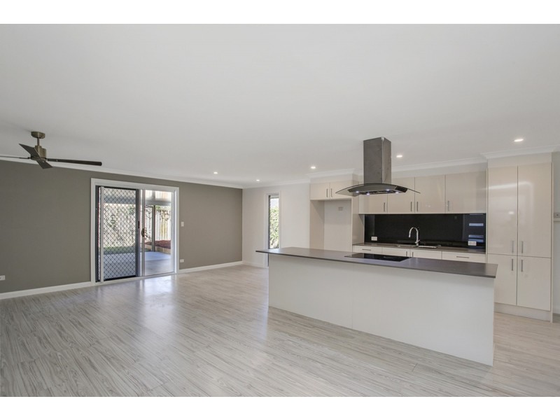 4 Colrene Court, Nerang QLD 4211
