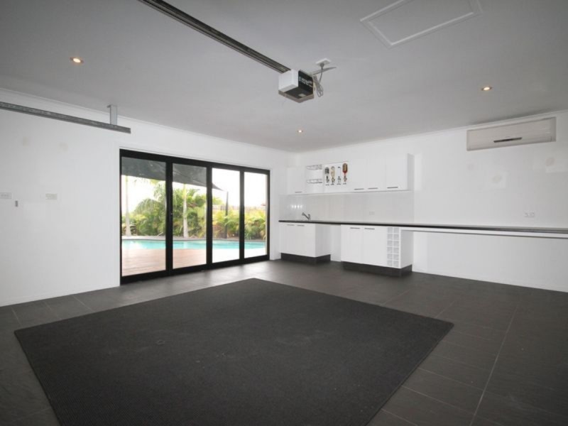 7 Bellavista Close, Highland Park QLD 4211