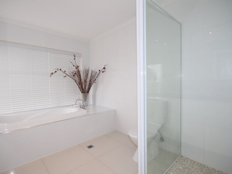 7 Bellavista Close, Highland Park QLD 4211