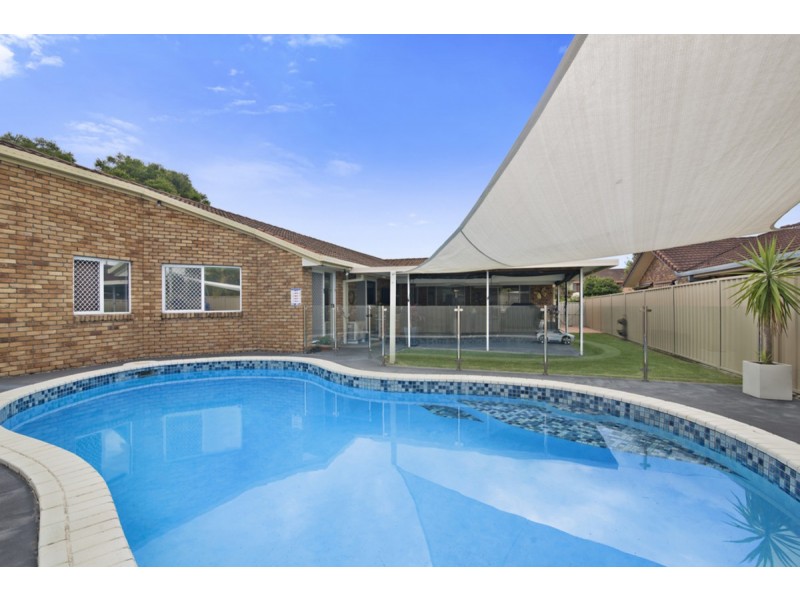 21 Treeview Drive, Burleigh Waters QLD 4220