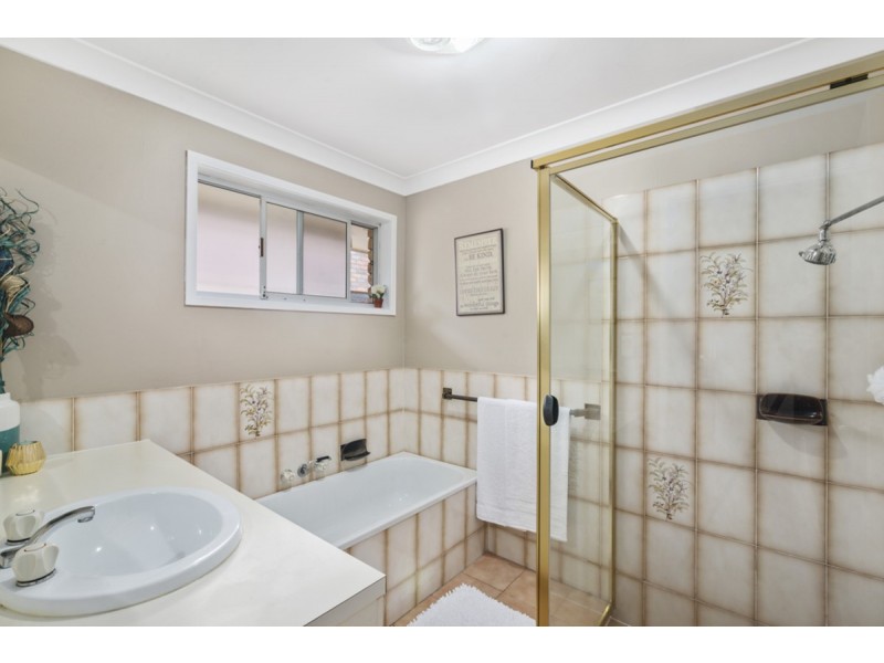 21 Treeview Drive, Burleigh Waters QLD 4220