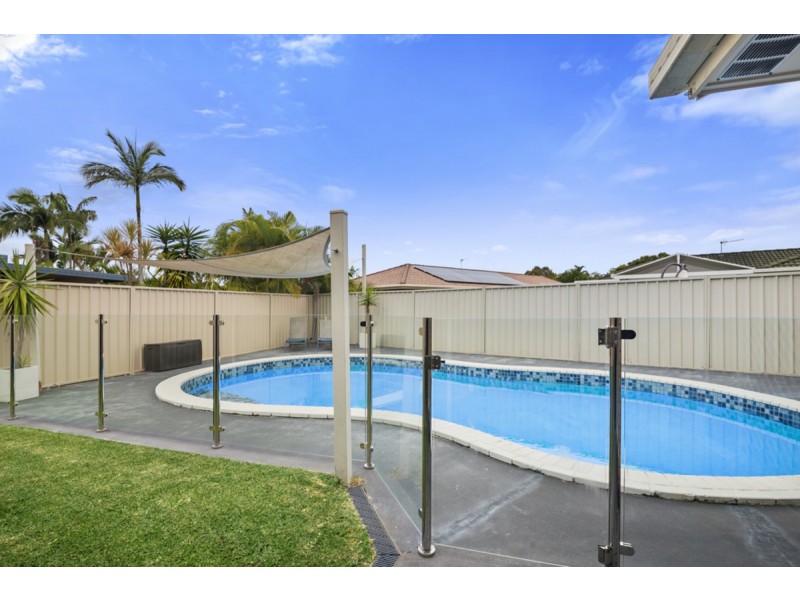 21 Treeview Drive, Burleigh Waters QLD 4220