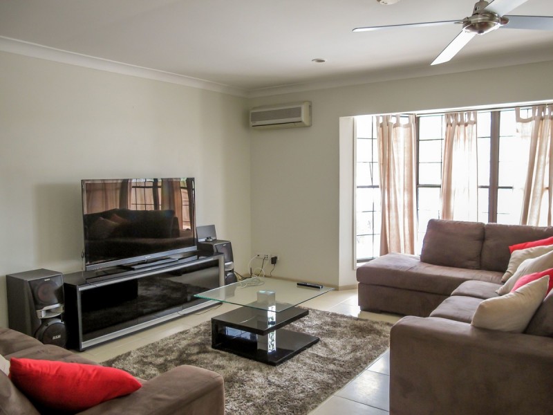 12 Alison Road, Carrara QLD 4211