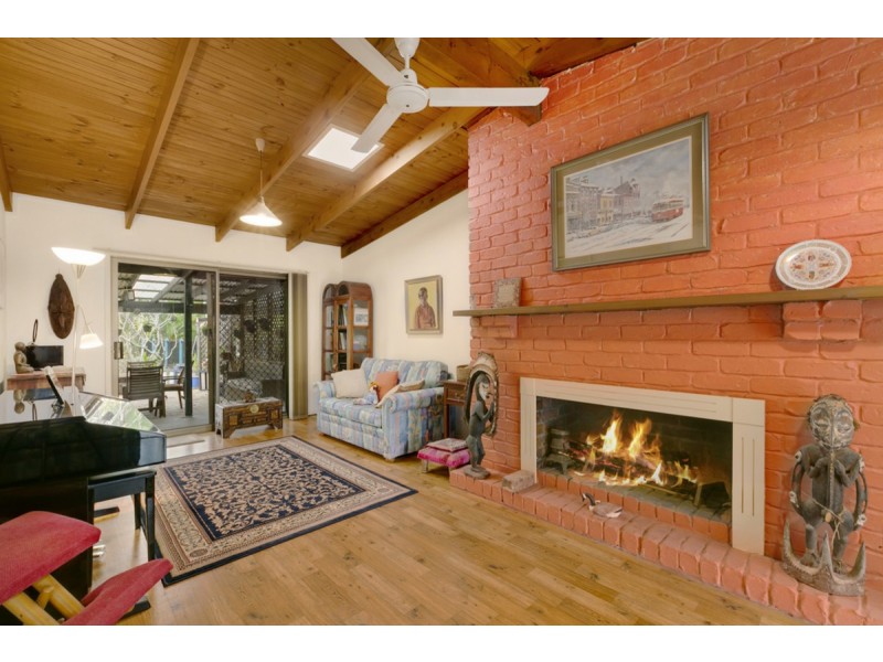 10 Winderadeen Court, Nerang QLD 4211