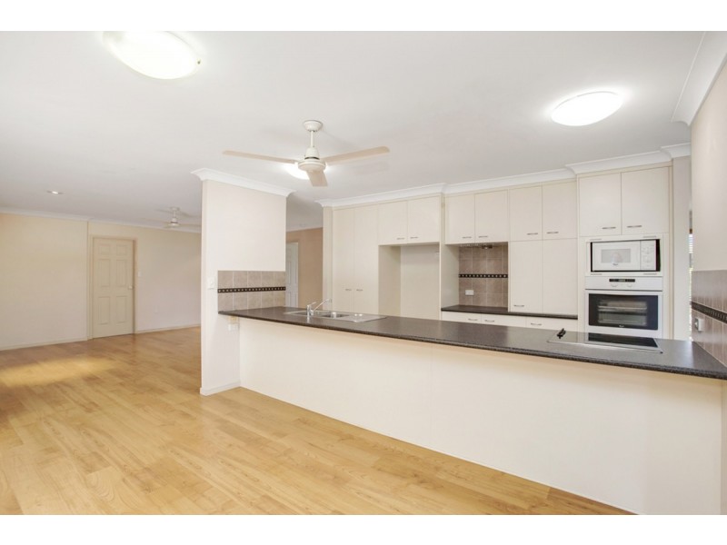4 Conadilly Court, Carrara QLD 4211